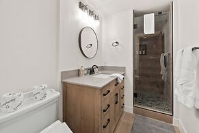 A Woodsy Mountain Retreat