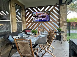 Austin Charm Home by The Key Rentals