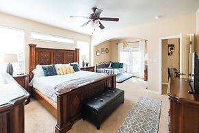 Austin Charm Home by The Key Rentals