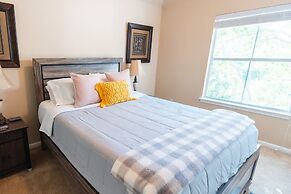 Austin Charm Home by The Key Rentals