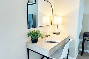 Austin Charm Home by The Key Rentals