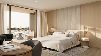 Crowne Plaza Shell Cove Marina by IHG