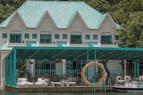 Adra Hostel Peten