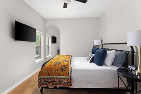 Rare 2BR in Prime Location
