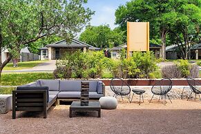 Rare 2BR in Prime Location