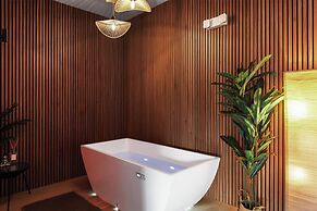 Rare 2BR in Prime Location