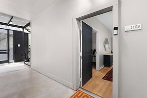 Rare 2BR in Prime Location