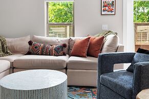 Rare 2BR in Prime Location