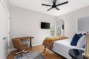 Rare 2BR in Prime Location