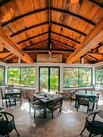 Hill Safari Eco Lodge