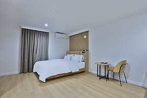 Brown Dot Hotel Gumi Okgye Branch