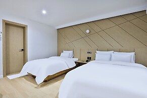 Brown Dot Hotel Gumi Okgye Branch