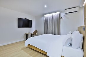 Brown Dot Hotel Gumi Okgye Branch