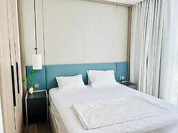 Alacarte Ha Long by Panda