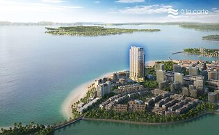 Alacarte Ha Long by Panda