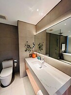 Alacarte Ha Long by Panda