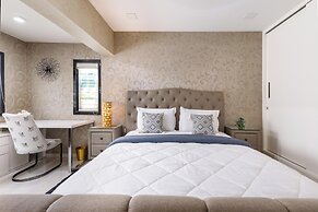 The Platinum Vista by Red Olive3bhknr Nexus Mall