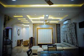 The Grand Regent4bhkjacuzzi30nights Minimum