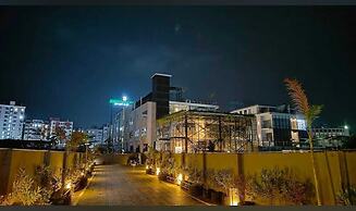 Green Nature Resort and Suites