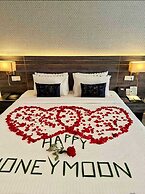 Green Nature Resort and Suites