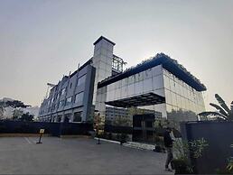 Green Nature Resort and Suites