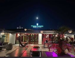 Green Nature Resort and Suites