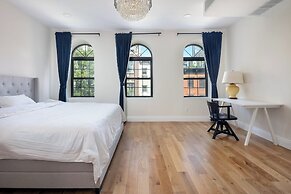 Little manhattan