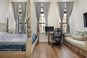 Little manhattan