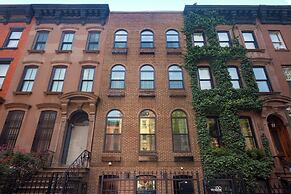 Little manhattan