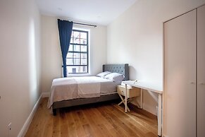 Little manhattan
