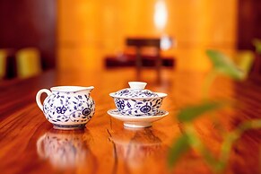 Gongxiang International Hotel