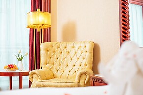 Gongxiang International Hotel