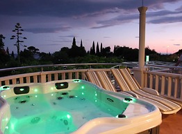 Apartments & Rooms Cakelic II