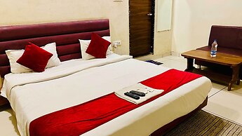 Hotel Sukh Vilas
