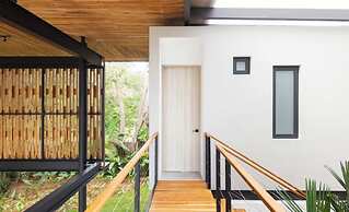 Private Pool Villa Steps to the Beach