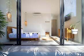 Private Pool Villa Steps to the Beach