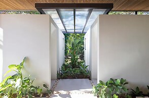 Private Pool Villa Steps to the Beach