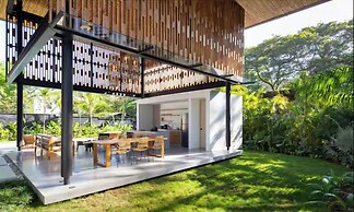 Private Pool Villa Steps to the Beach