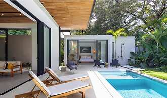 Private Pool Villa Steps to the Beach