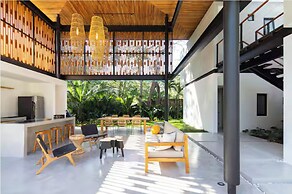 Private Pool Villa Steps to the Beach