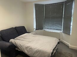 Luxurious London House With 6 Bedrooms