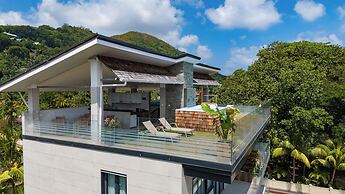 Joan Eco Relais