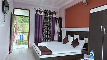 Hotel Adventure Inn 20 Metre from Swimming Pool