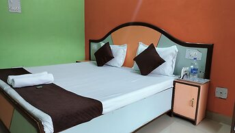 Hotel Adventure Inn 20 Metre from Swimming Pool