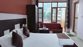 Hotel Adventure Inn 20 Metre from Swimming Pool