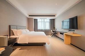 C Station Meisu Hotel