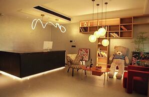 C Station Meisu Hotel