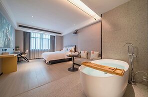 C Station Meisu Hotel