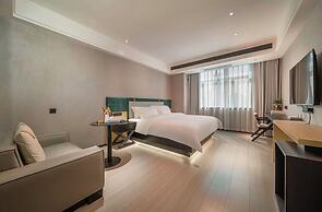 C Station Meisu Hotel