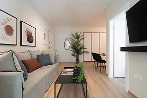 Modern Apartment in Athens with Balcony